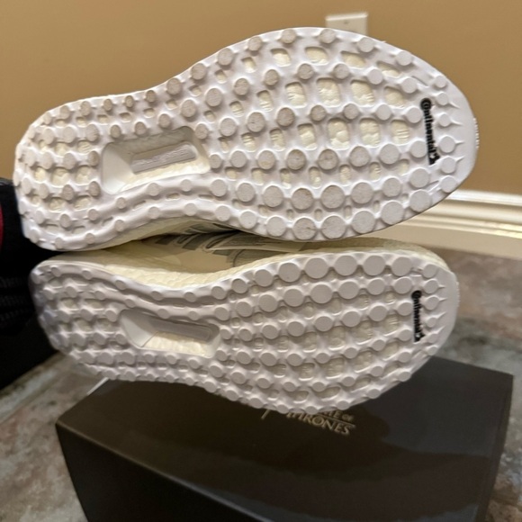 Women's Adidas Ultra Boost 4.0 Game Of Thrones Targaryen size 8 limited ed



﻿ - Picture 9 of 15